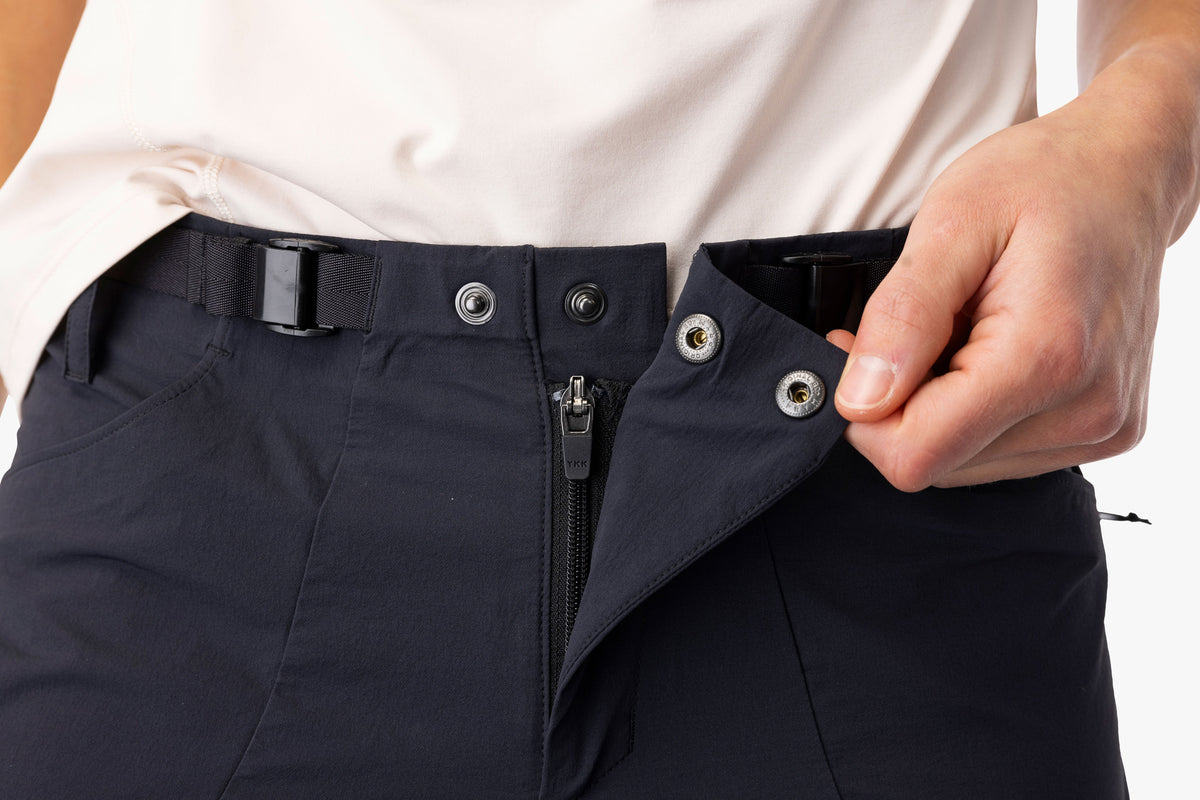 Low profile locking waist adjusters